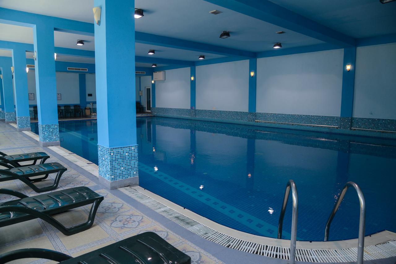 City Mansion Aparthotel Baky Esterno foto