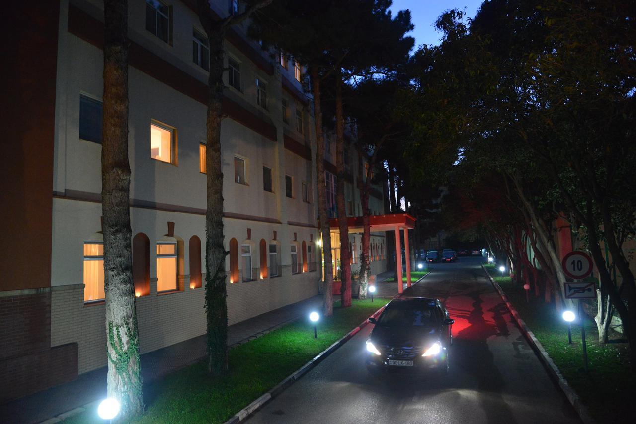 City Mansion Aparthotel Baky Esterno foto