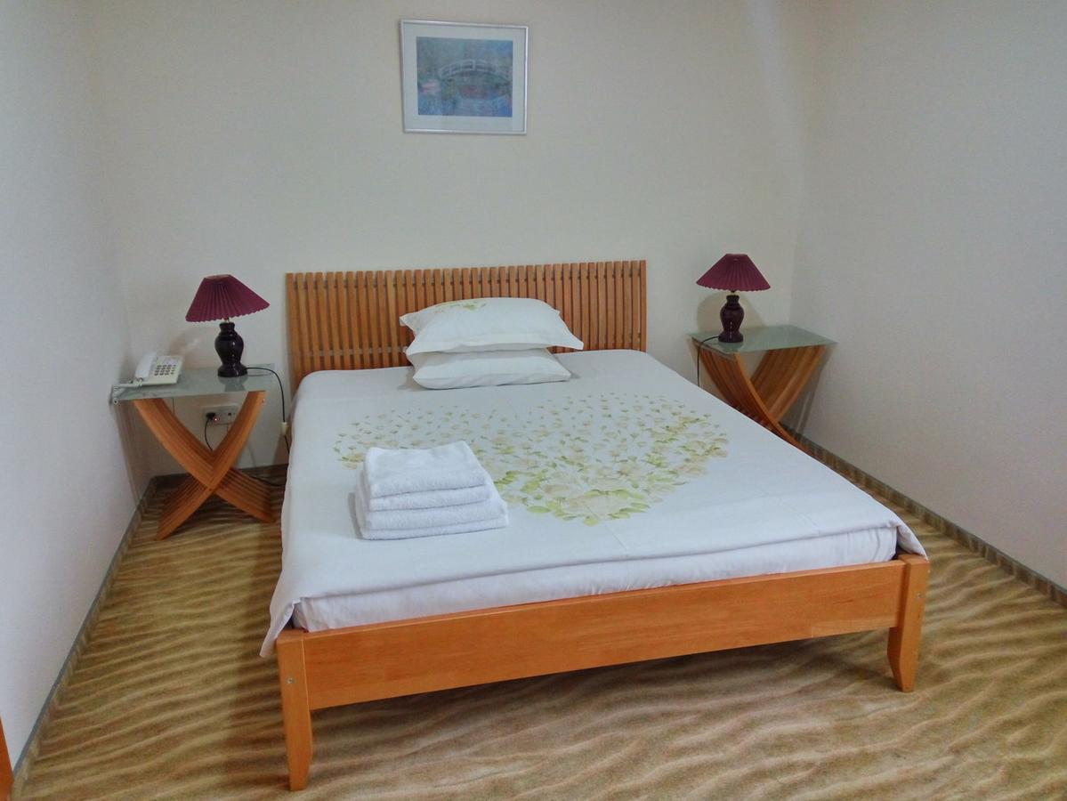 City Mansion Aparthotel Baky Esterno foto