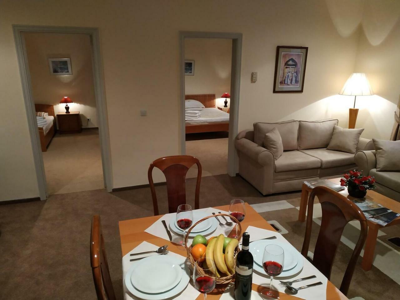 City Mansion Aparthotel Baky Esterno foto
